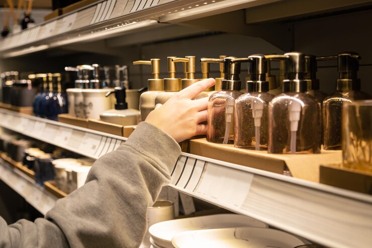 چگونه ماندگاری عطر را افزایش دهیم